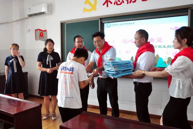 1626079439207418.jpg 640.webp (5).jpg